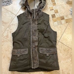 ARKTIK™ Women's Down Vest, The 800-fill goose down Perfect condition warn 3 time